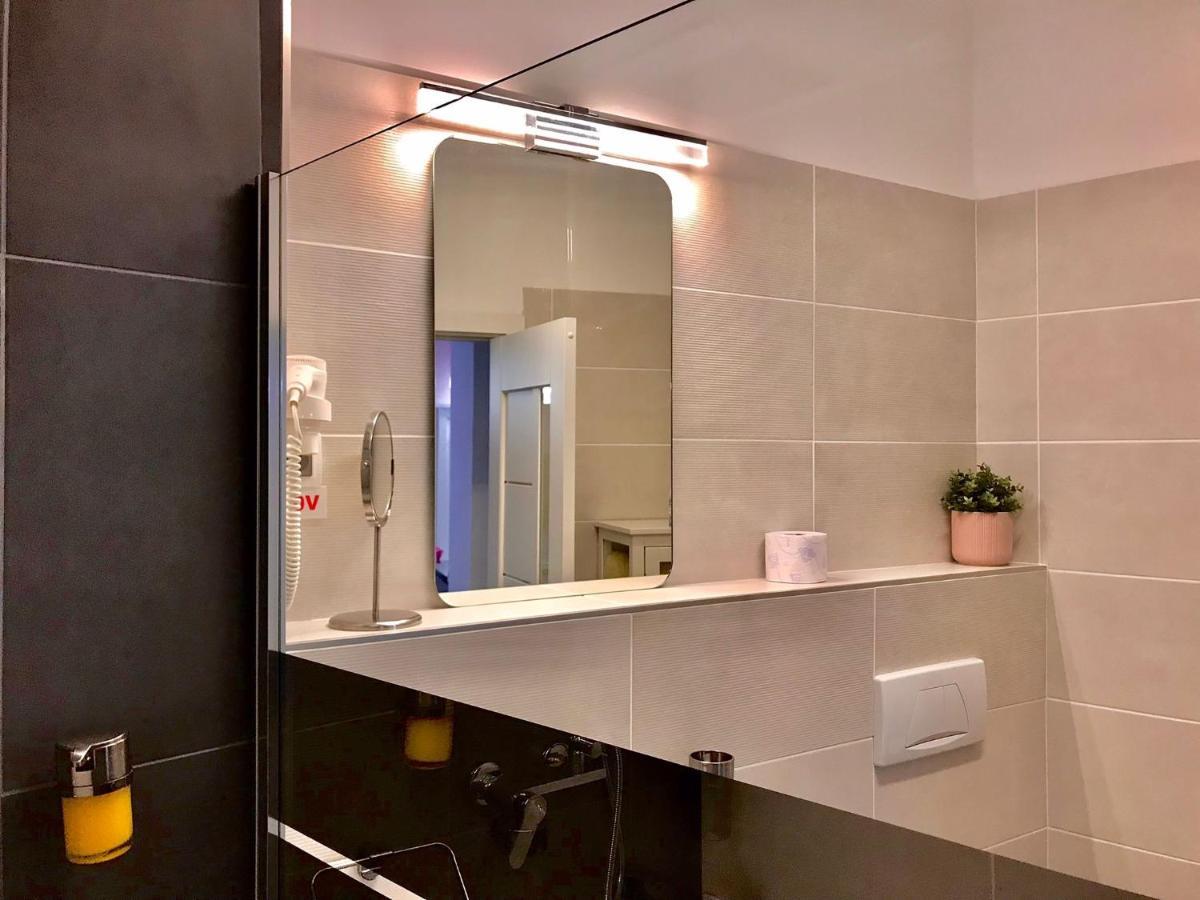 Sweet Pink By Miro Apartment Σινάια Εξωτερικό φωτογραφία